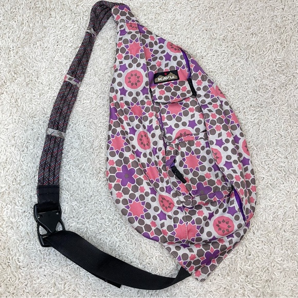 Kavu Handbags - KAVU Rope Sling Crossbody Backpack Geometric Star Print Beige Pink Purple